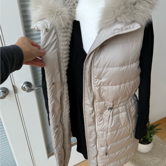 Linda Richards Vest - Picture 5 of 14